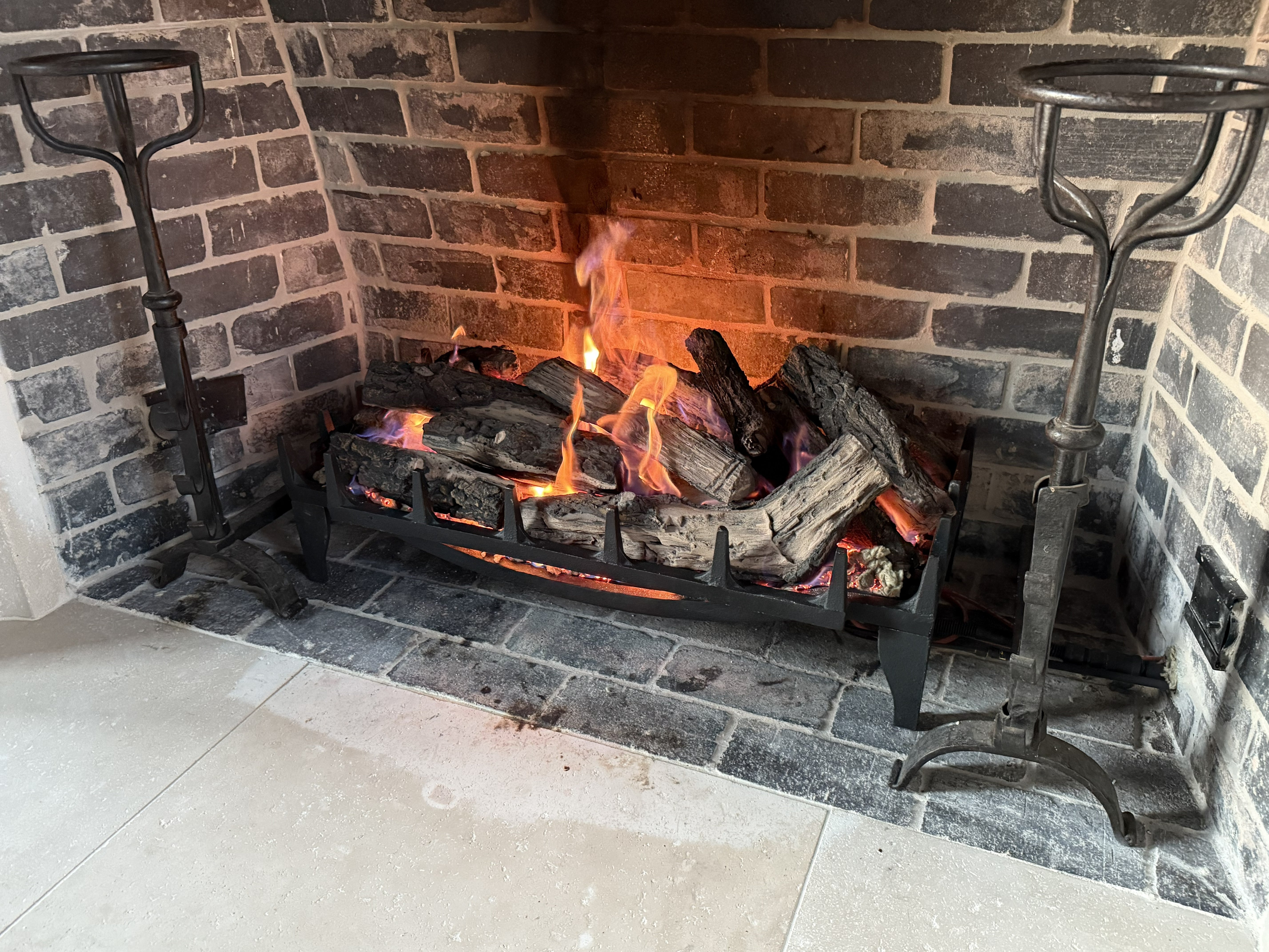 bespoke gas log set Homefires Forge Fire